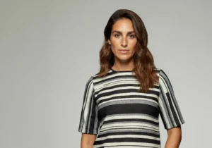 FUL PRINT - Gracias a nuestra innovadora tecnología de estampación Full Print, puedes diseñar cualquier prenda sin límites de color o complejidad. Personalización y distribución textil Deport-Dis