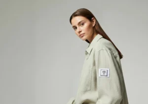 PARCHES - Los parches y apliques son una opción creativa y versátil para personalizar prendas y accesorios. En ZIRAKETAN, ofrecemos soluciones a medida. Personalización y distribución textil Deport-Dis